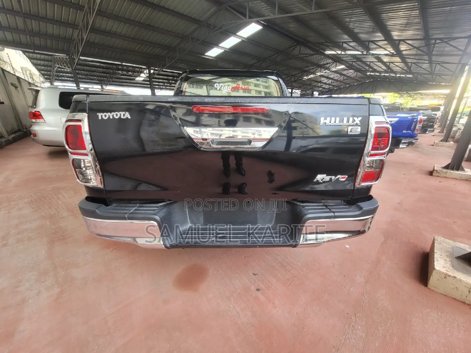 Toyota Hilux 2017 Black
