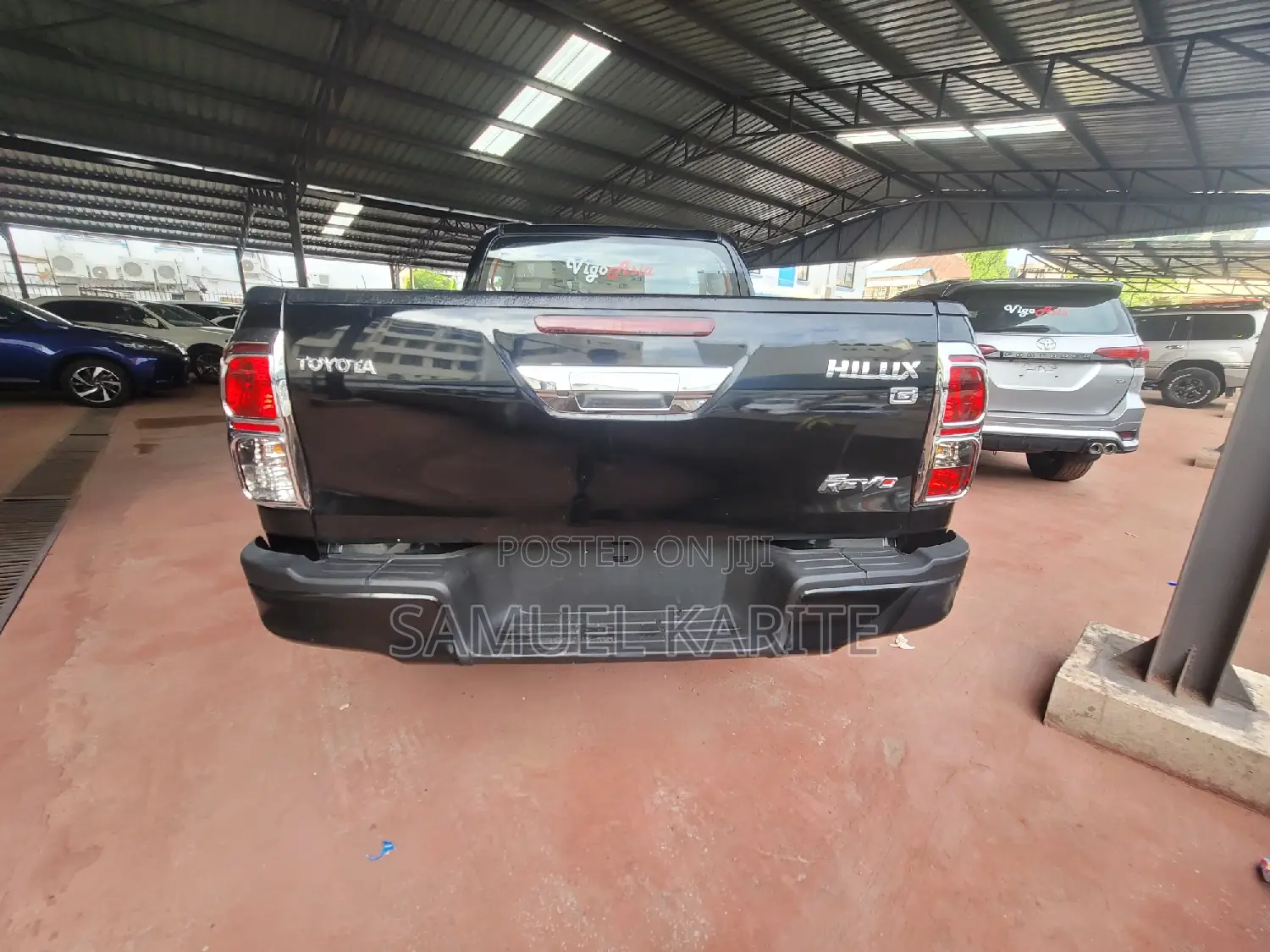 Toyota Hilux 2017 Black