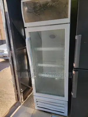 200L Ramtons Display Fridge