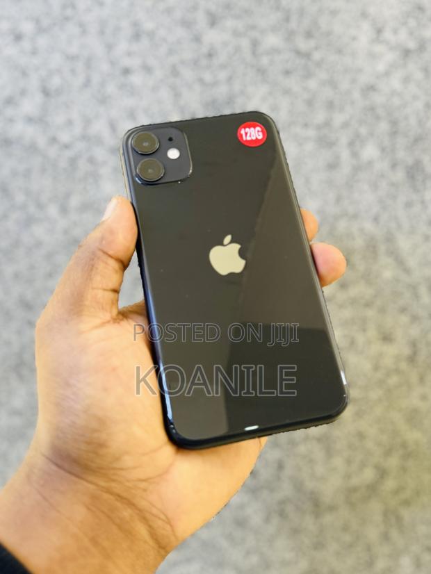 Apple iPhone 11 128 GB Black - main view