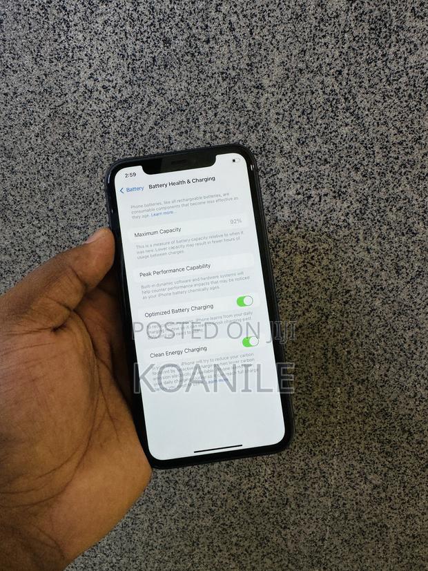 Apple iPhone 11 128 GB Black - thumbnail 4