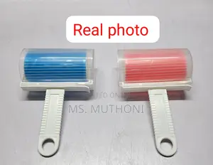 *Manual Lint Removing Roller Wheel
