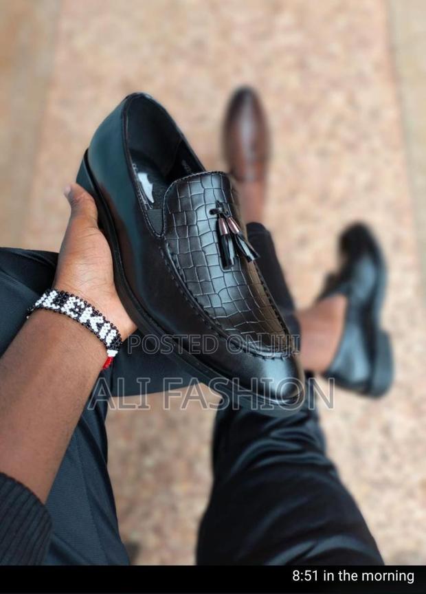 Quality Leather Moccasins - thumbnail 2