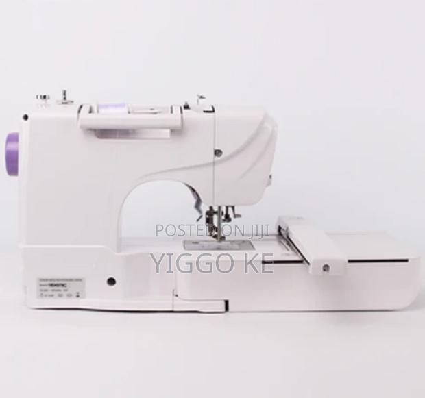 Quick Sale Small Embroidery Machines With 1. Needle.