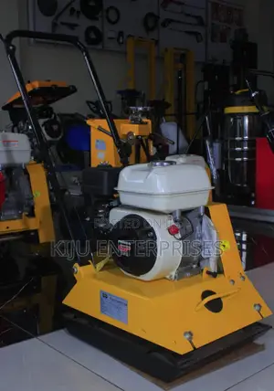 Plate Compactor Machine Honda Engine Available Now