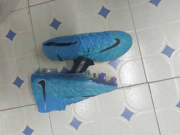 Kids Soccer Shoes - main view