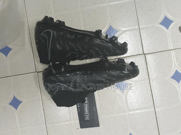 Kids Soccer Shoes - thumbnail 4