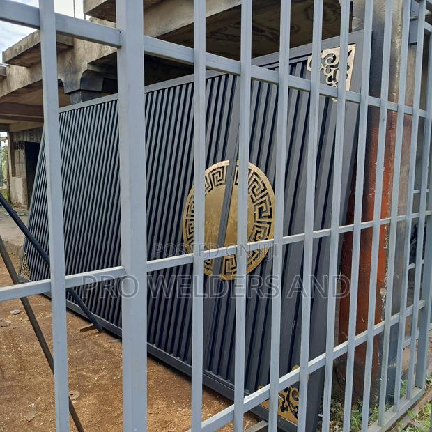 Affordable Designer Gate - thumbnail 3
