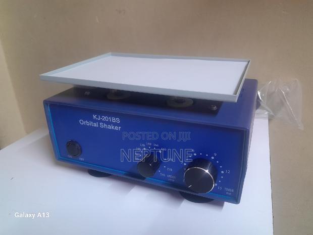 Orbital Shaker - thumbnail 3