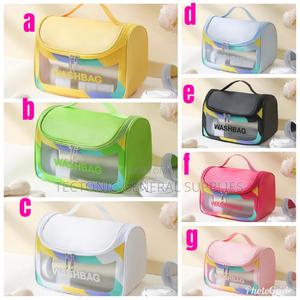 *Waterproof Transparent Washbag/Cosmetic Bag - main view