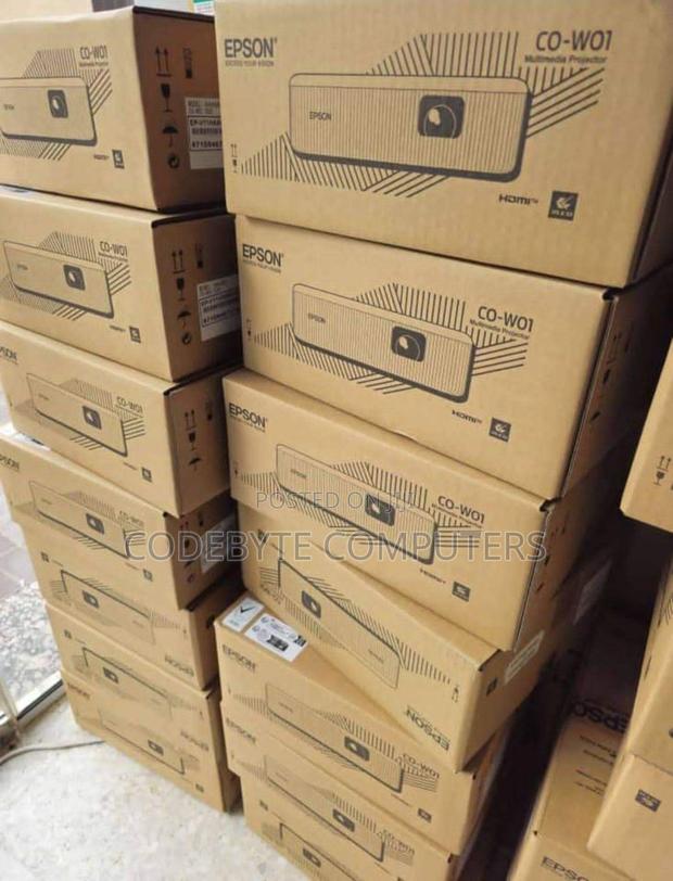 Epson Co-w01 Projector 3lcd Technology 3000 Lumen - 2000 - main view