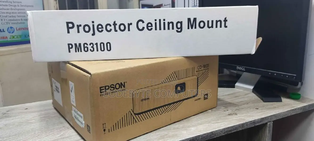 Epson Co-W01 Projector 3lcd Technology 3000 Lumen - 2000