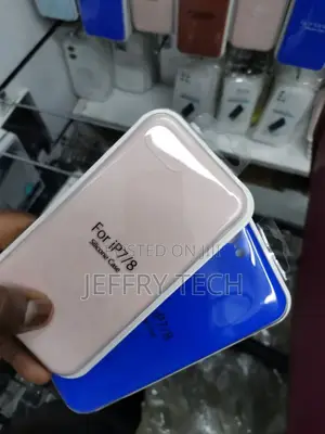 Apple iPhone 7/8 Silicone Blue Case