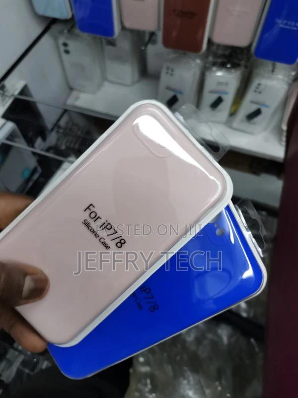 Apple iPhone 7/8 Silicone Blue Case - thumbnail 2