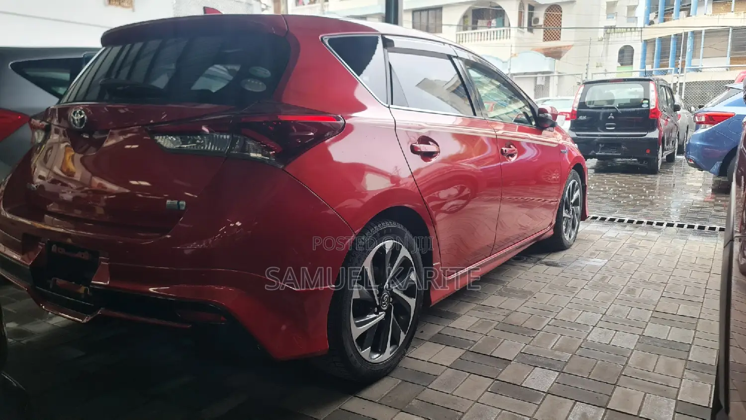 Toyota Auris 2017 Red