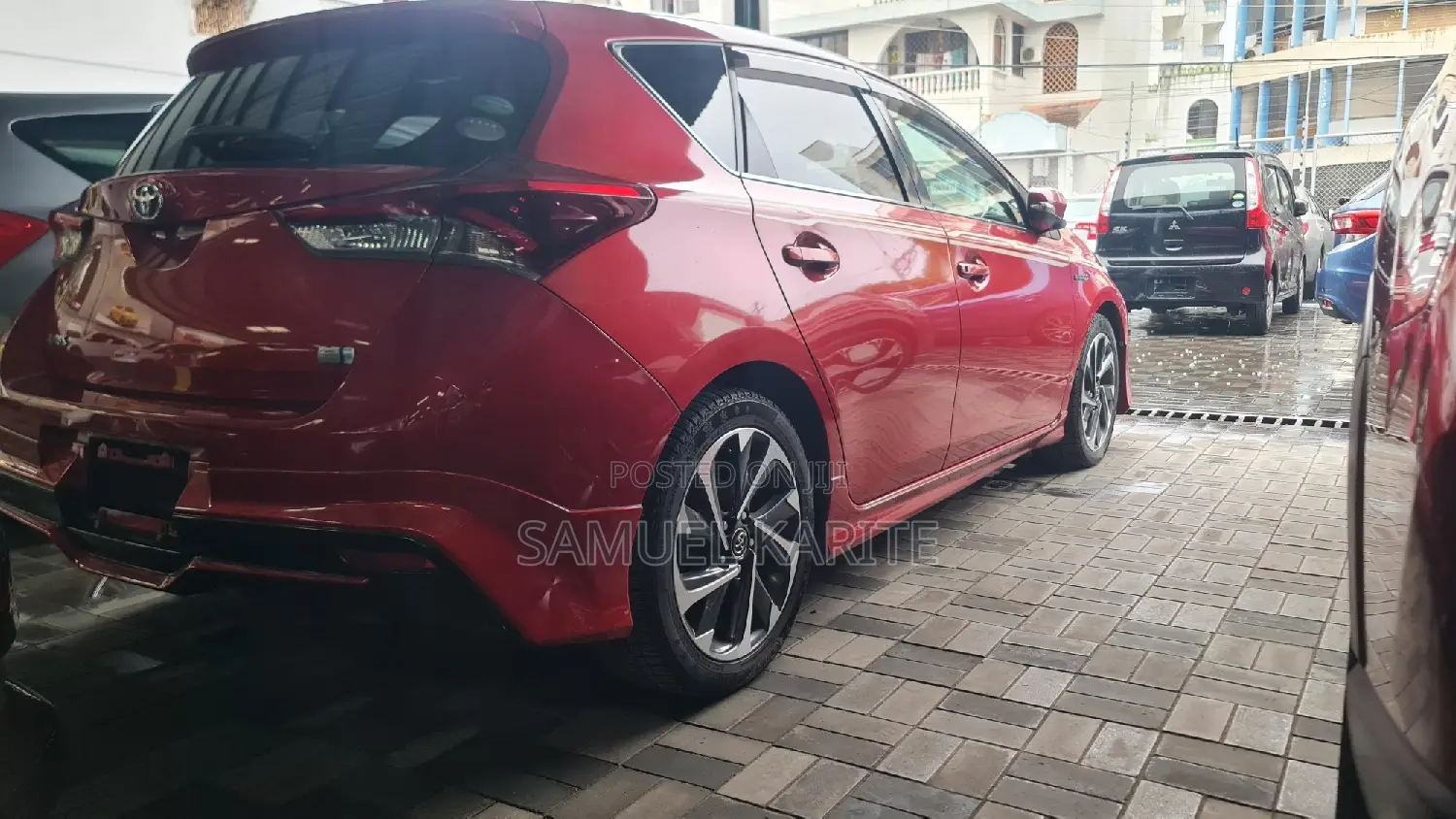 Toyota Auris 2017 Red