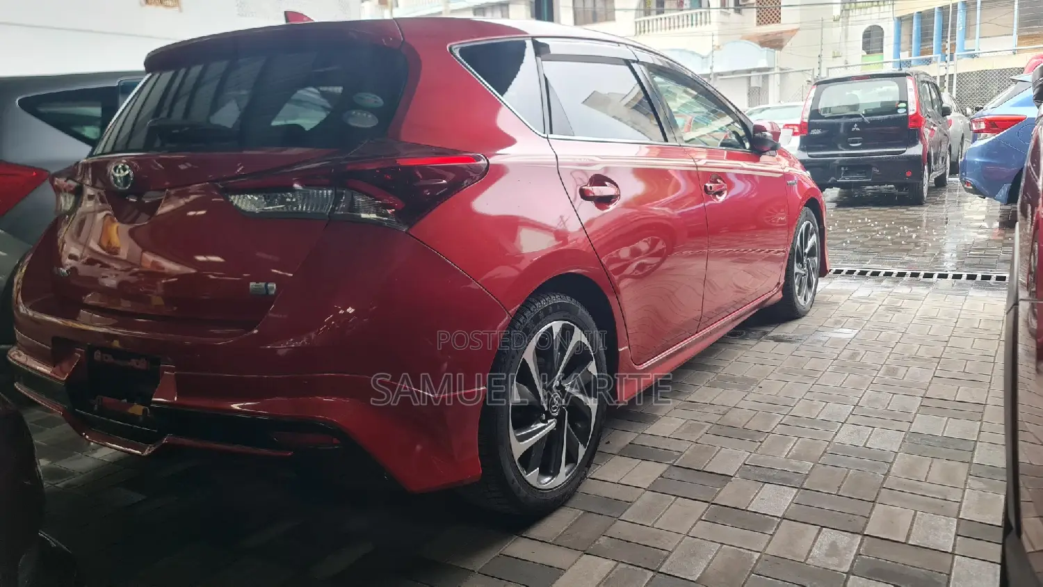 Toyota Auris 2017 Red