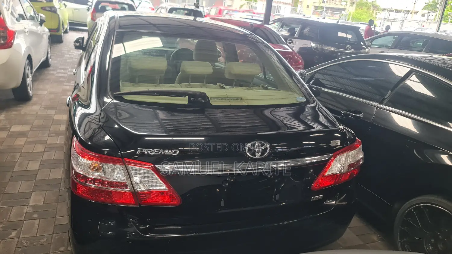 Toyota Premio 2016 Black
