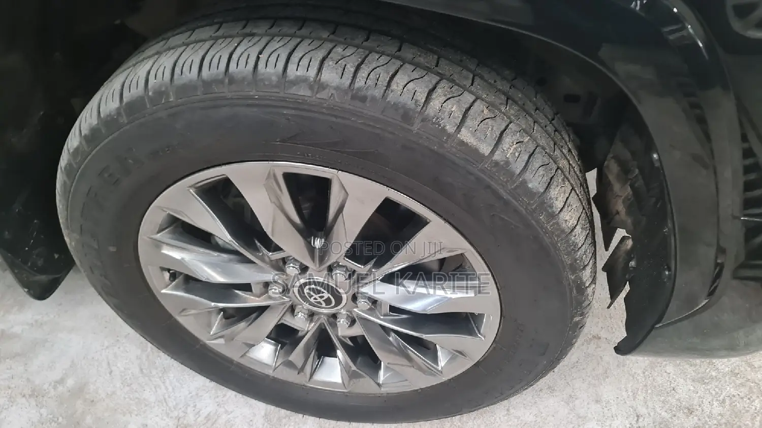 Toyota Land Cruiser 2023 Black