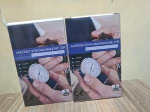 'Aneroid Sphygmomanometer. - thumbnail 2