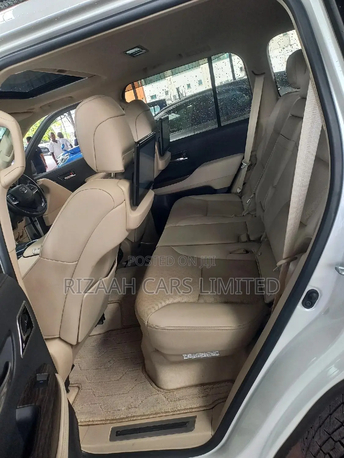 Toyota Land Cruiser 3.3 Diesel 4WD 2022 White