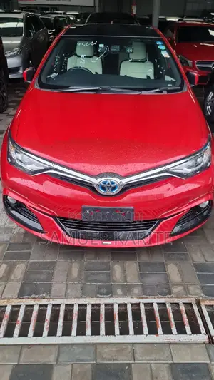 Toyota Auris 2017 Red