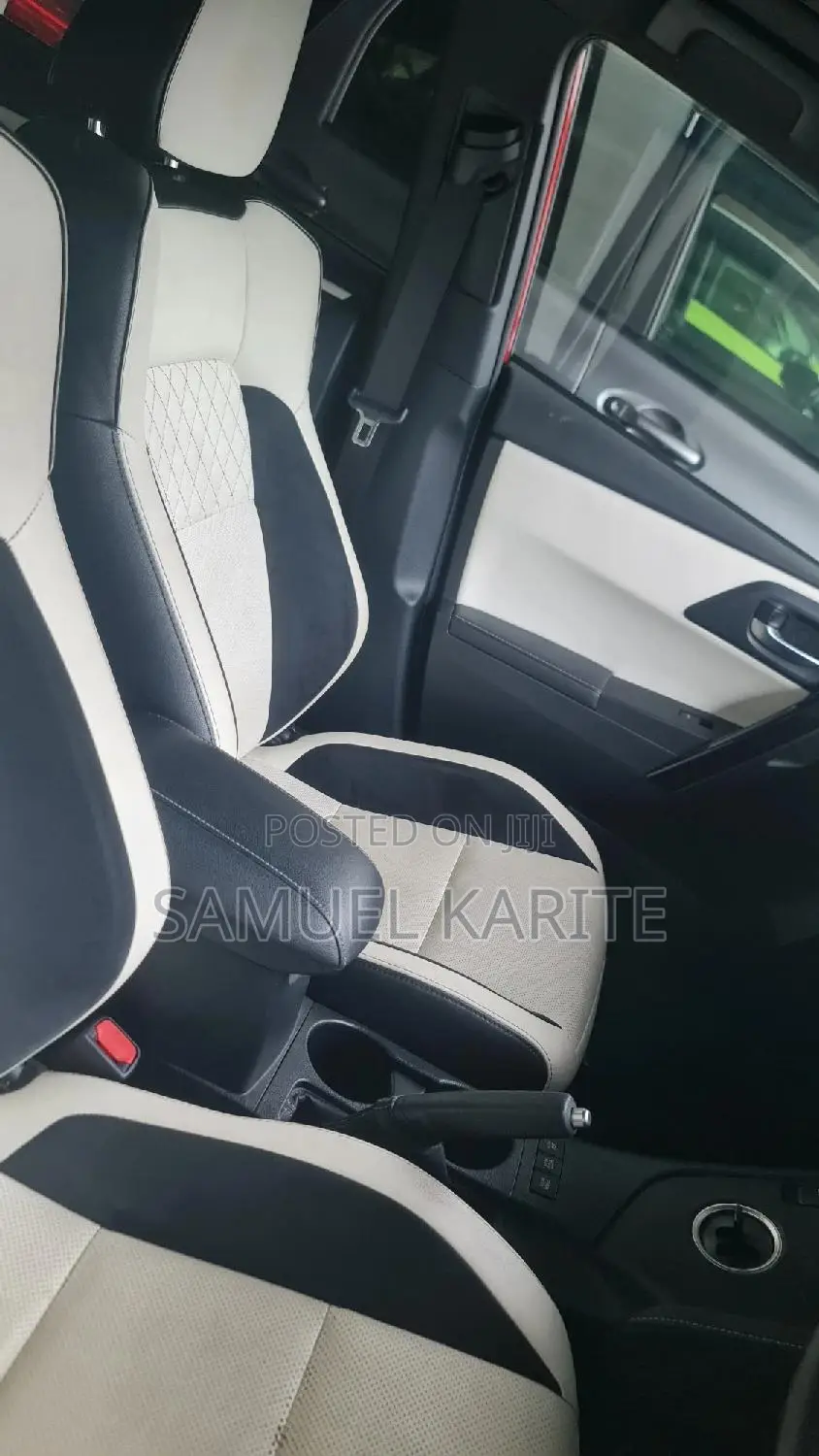 Toyota Auris 2017 Red
