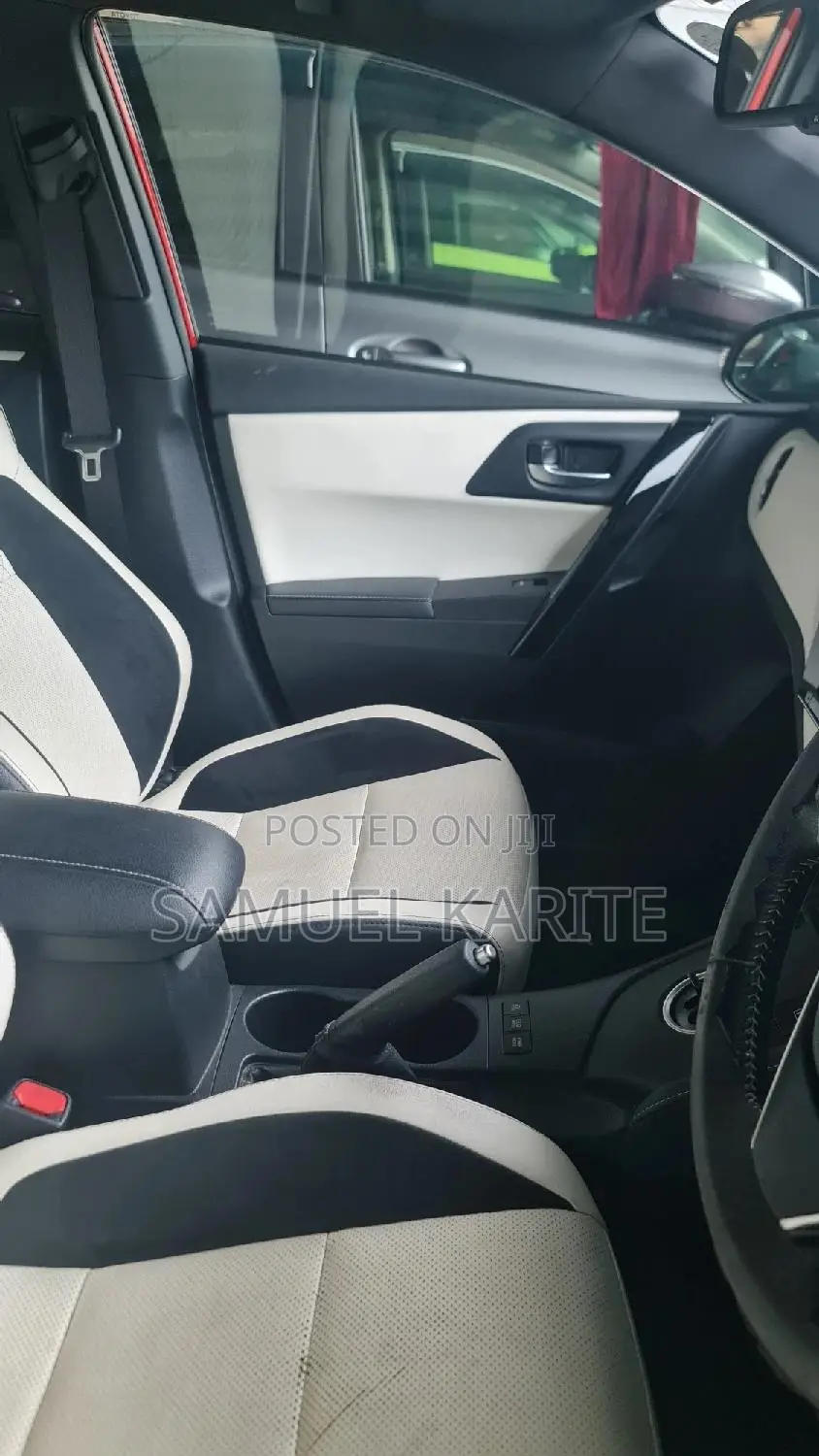 Toyota Auris 2017 Red