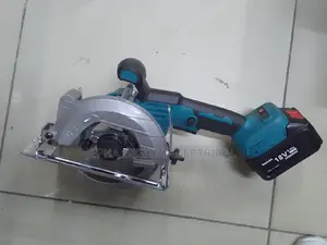 Makita Cordless Circular Saw