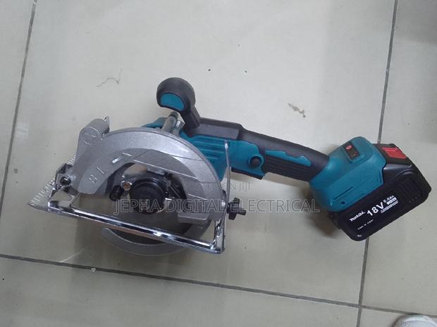 Makita Cordless Circular Saw