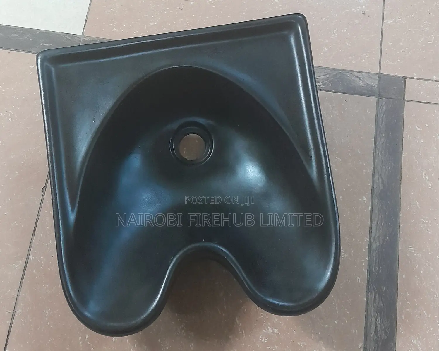 Saloon Sinks Made Of Fibre