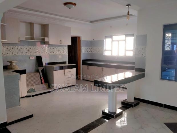 4bdrm Bungalow in Rimpa for sale - thumbnail 3