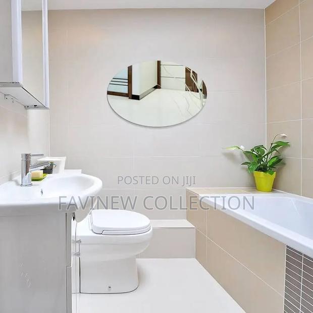 30*50cm Peel and Stick Wall Mirror - thumbnail 2