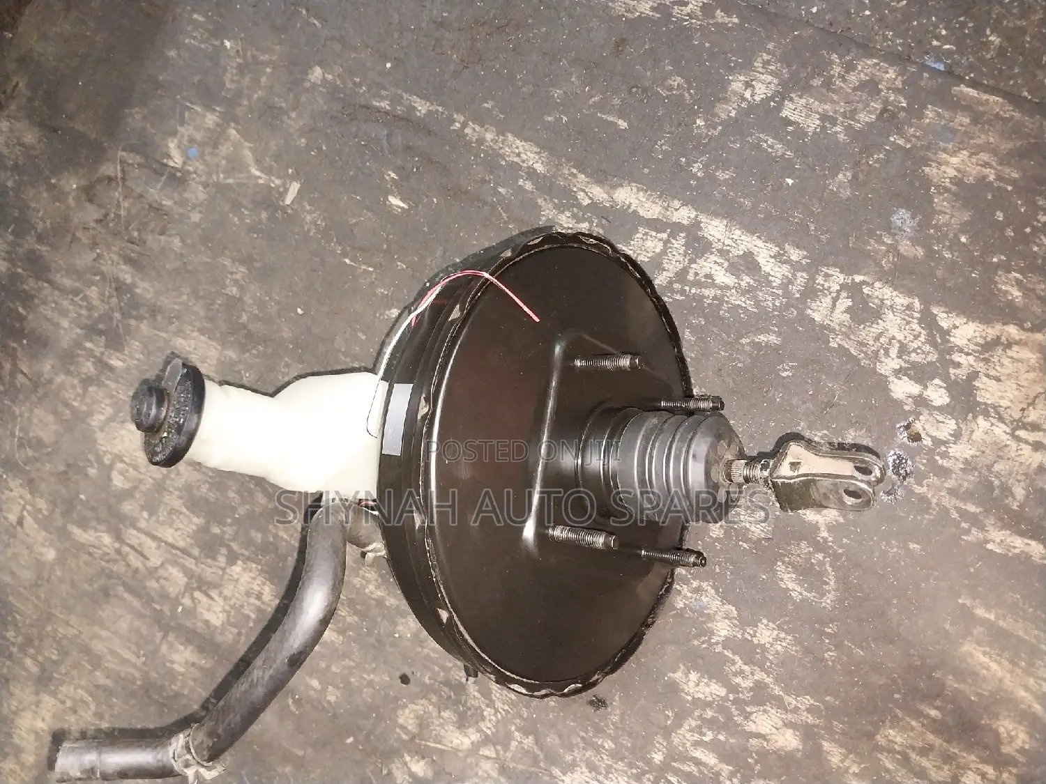 Toyota Caldina Brake Master Cylinder and Booster Three Nut