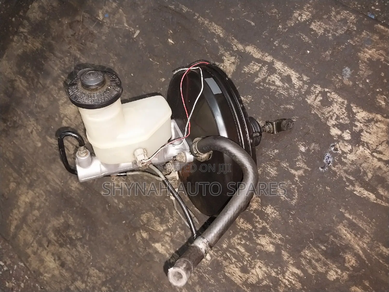 Toyota Caldina Brake Master Cylinder and Booster Three Nut