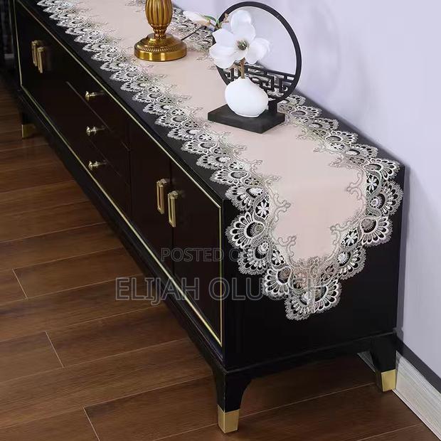 Table Runners - thumbnail 2