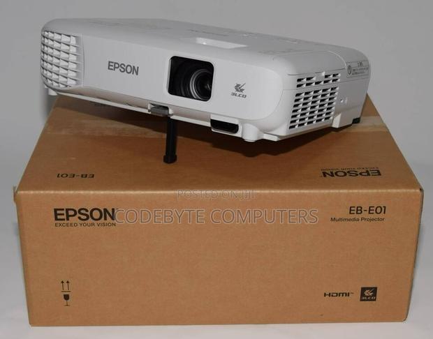 Epson Eb-e01 Projectors 3300 Lumens - main view