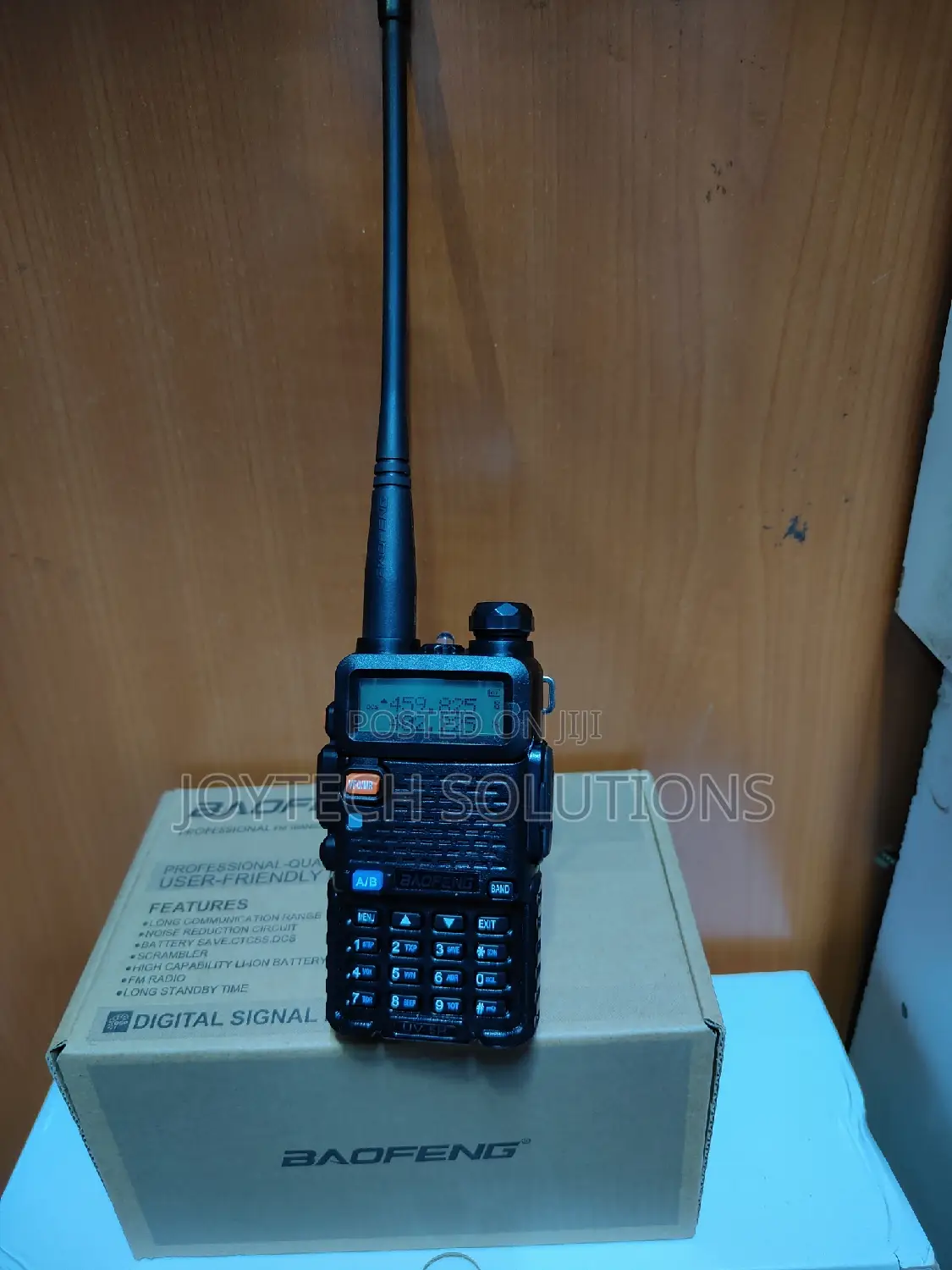 Radio Call. Walkie Talkie UV 5R