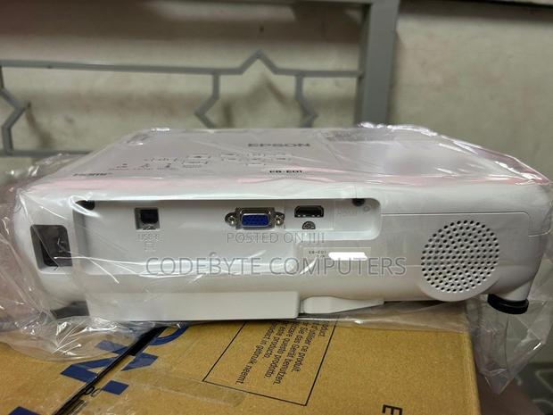 Epson Eb-e01 3300 Lumens !! Epson Eb-e01 3300 Lumens - thumbnail 3