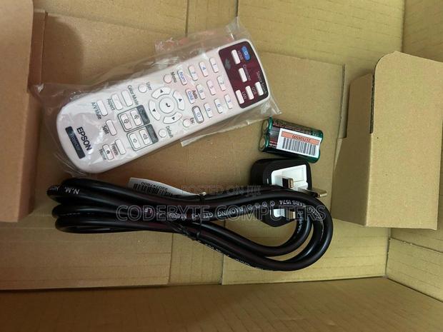 Epson Eb-e01 3300 Lumens !! Epson Eb-e01 3300 Lumens - thumbnail 4