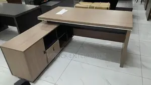 Executive Imported Morden Office Desk 1.8 MTRS