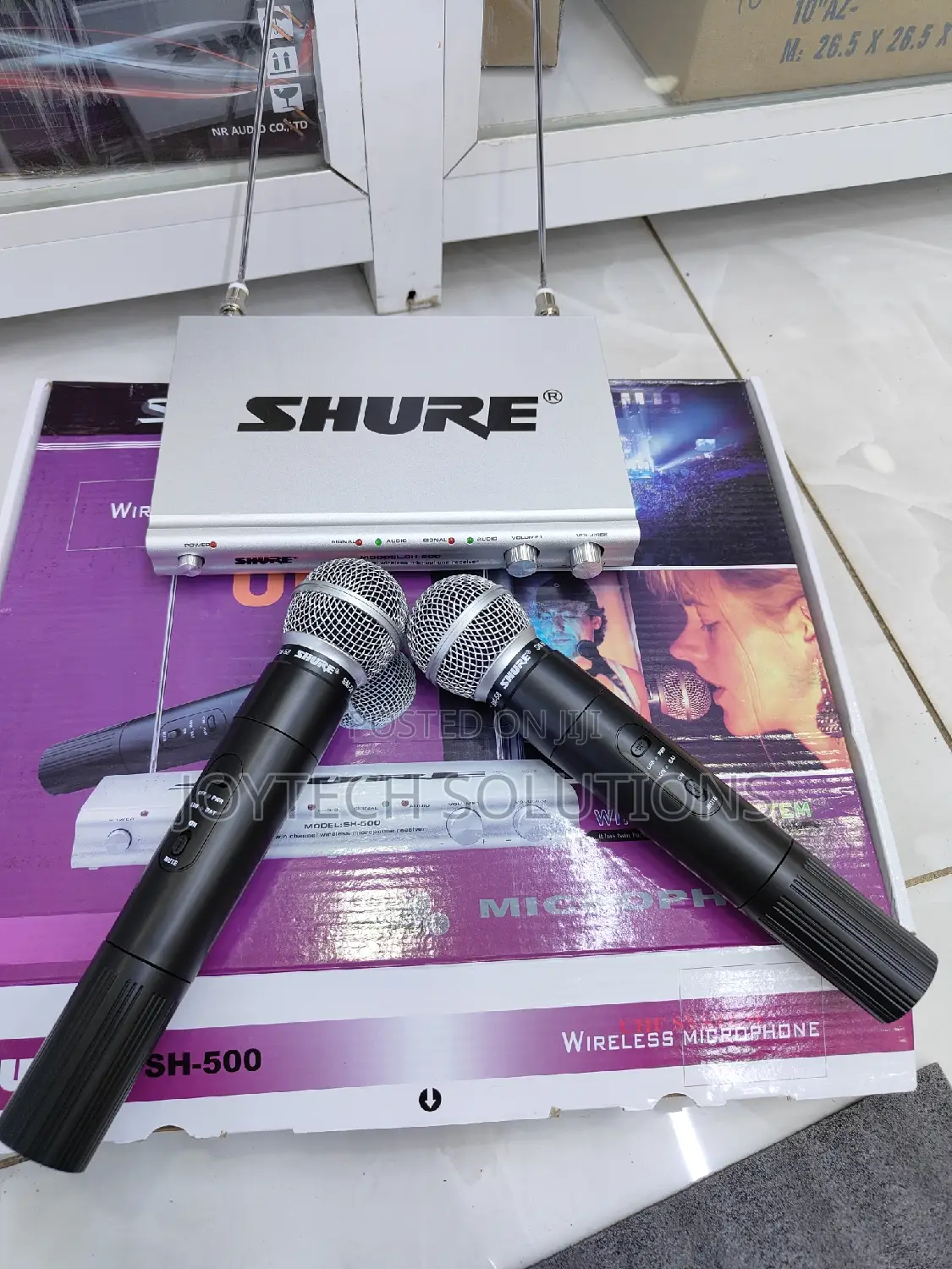 New Arrival Shure Wireless Microphone ( Sh 500 ) 150 Meter.