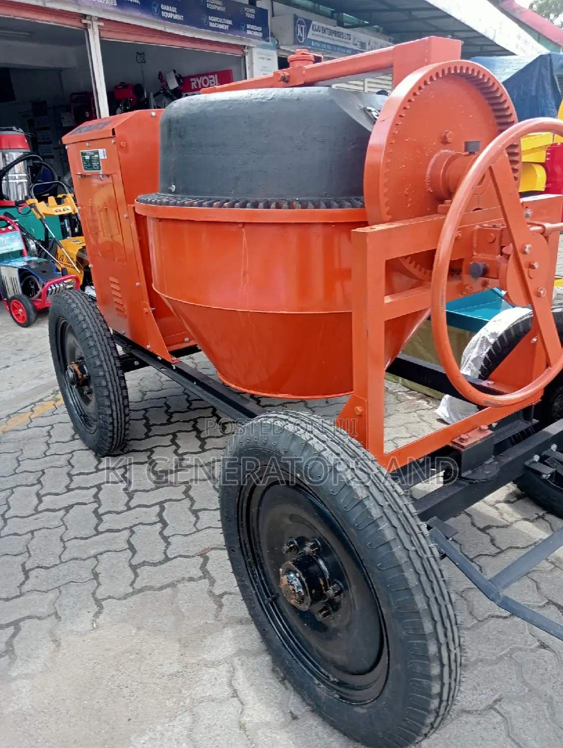 Esquire Concrete Mixing Machine.