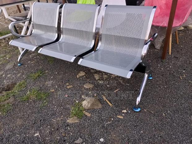 Waiting Chairs Waiting Chairs - main view