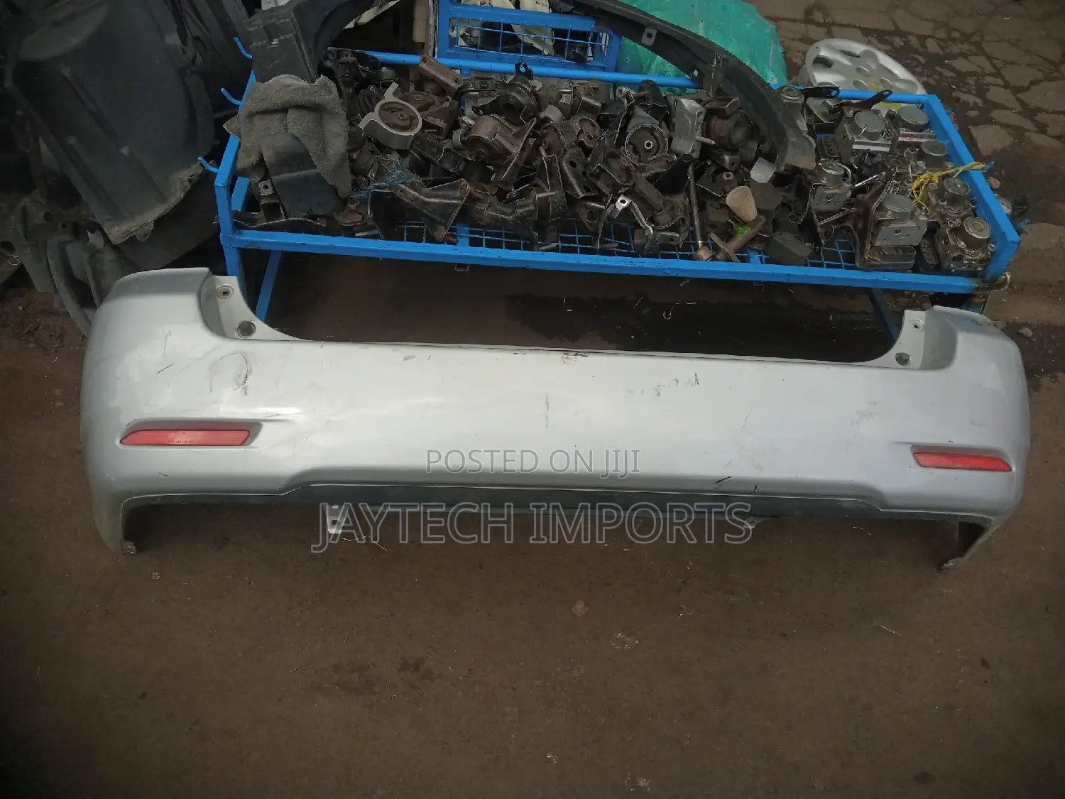 Fielder 2005 Rearbumper