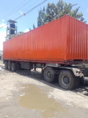 Very Clean 40ft Shipping Containers for Sale - thumbnail 2