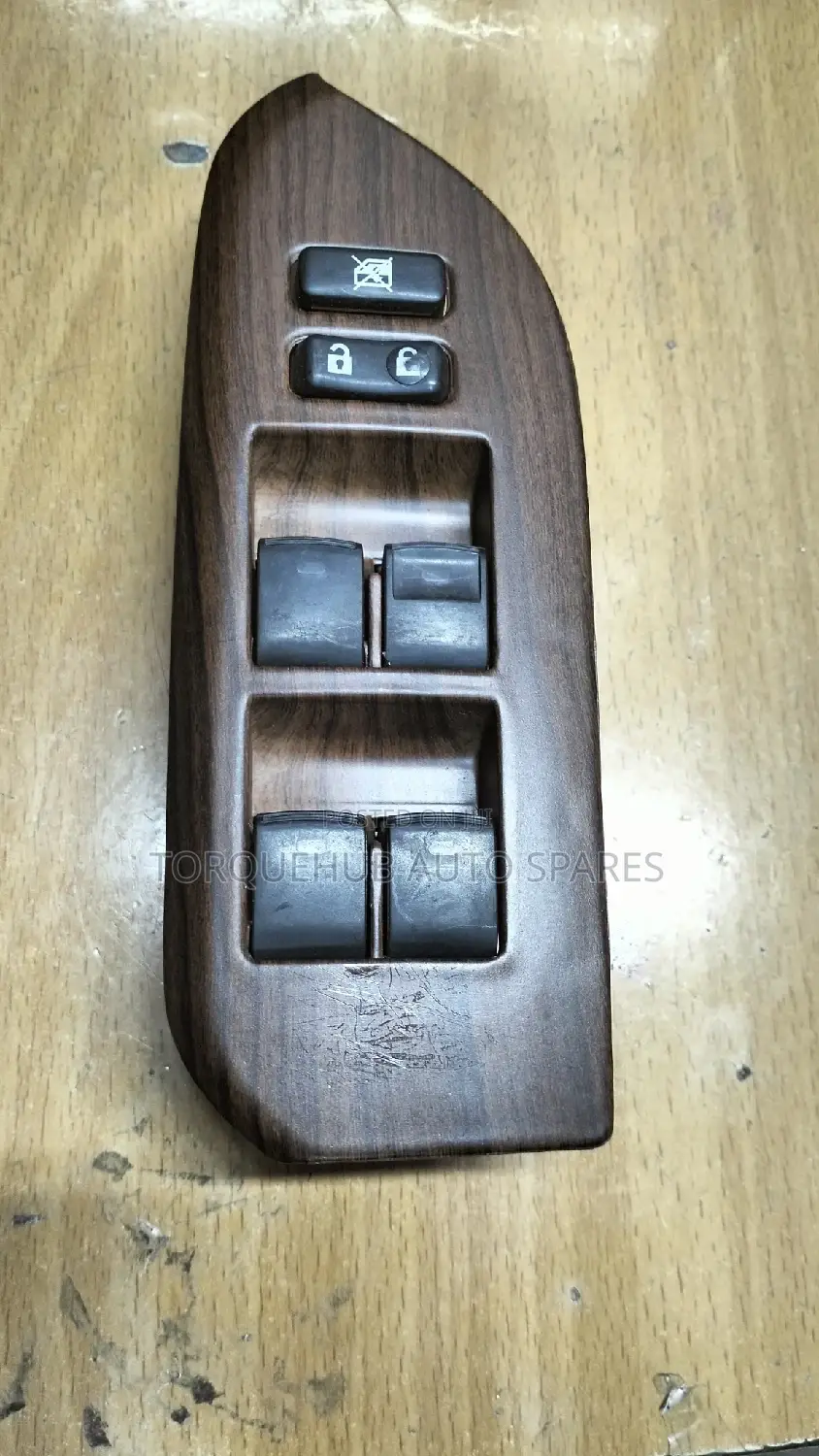 Prado 150 Main Door Switch