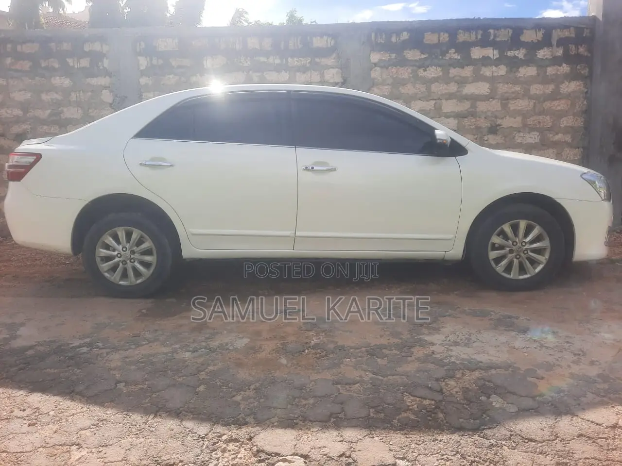 Toyota Premio 2014 White