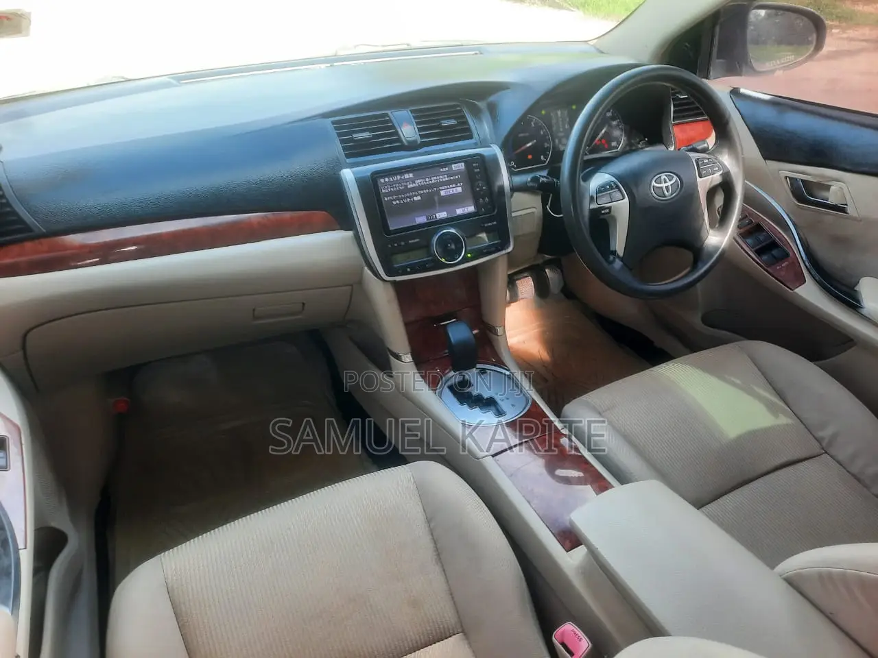 Toyota Premio 2014 White