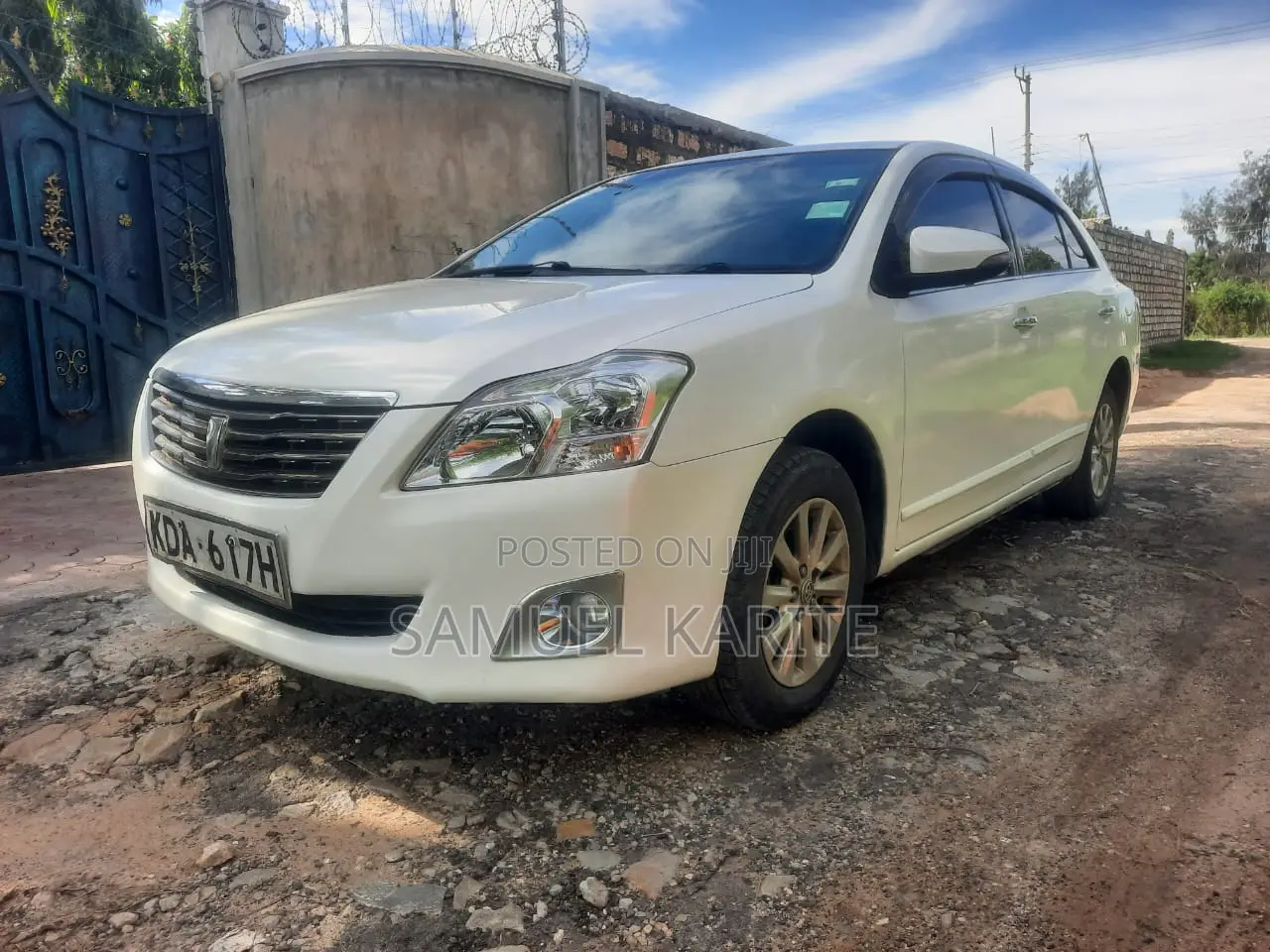 Toyota Premio 2014 White